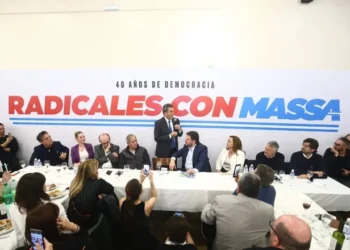 Massa se reunió con radicales que apoyan su candidatura