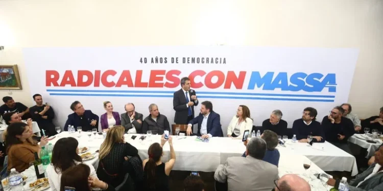 Massa se reunió con radicales que apoyan su candidatura