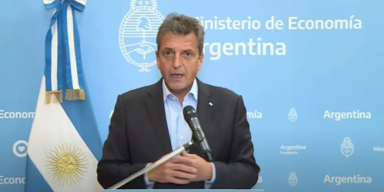 SERGIO MASSA CONGELO EL IMPUESTO A LOS COMBUSTIBLES: “Nosotros vamos a defender el bolsillo de los argentinos”.