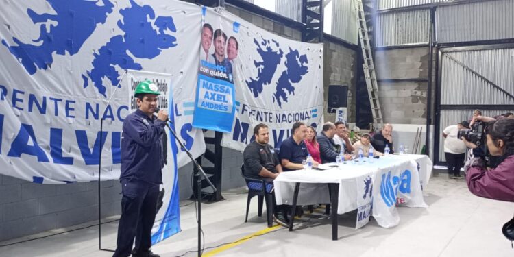 ACTO DE APOYO A MASSA PRESIDENTE EN FLORENCIO VARELA, DEL FRENTE NACIONAL MALVINAS”