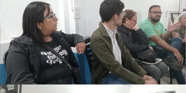 ¡VIVA LA PATRIA!” y “¡LA PATRIA NO SE VENDE!” Son las consignas en la “FORMACIÓN Y COMUNICACIÓN POĹITICA: 3er Encuentro en Longchamps. Almirante Brown”