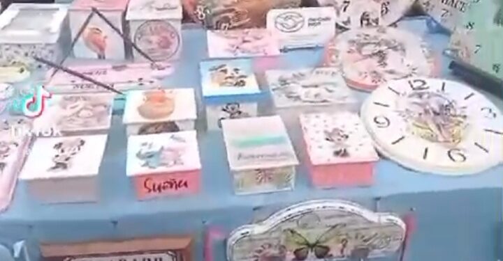 “Mujeres que CREAN TRABAJO”: