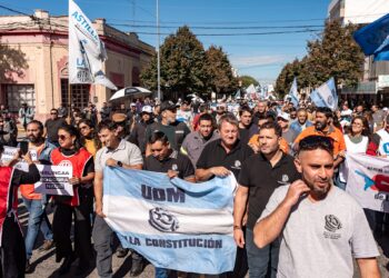 “Con medio país sin trabajo formal, la lucha sigue”