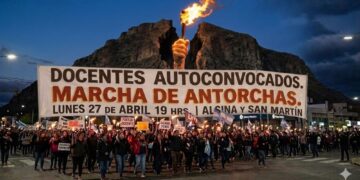 Organizados o autoconvocados. Una merea de trabajadores llenó las plazas del país