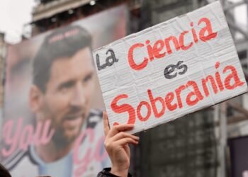 “Argentina en crecimiento: crecen los despidos, desalojos y quiebras. Crece la lucha”