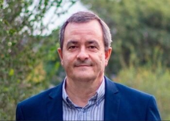 Oscar Atienza cuestionó la situación sanitaria y propuso producir medicamentos con universidades nacionales