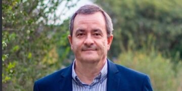 Oscar Atienza cuestionó la situación sanitaria y propuso producir medicamentos con universidades nacionales