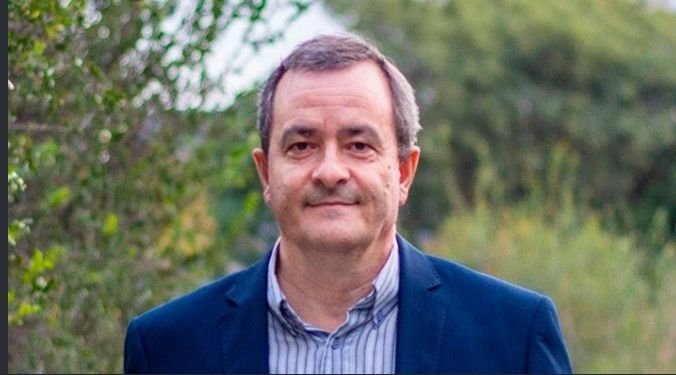 Oscar Atienza cuestionó la situación sanitaria y propuso producir medicamentos con universidades nacionales